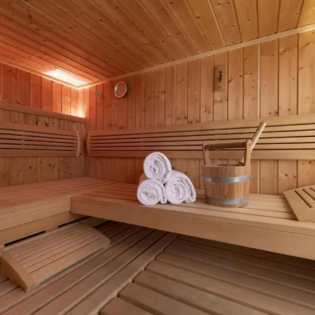 Chalet Gateway Skiing Paradise Luxe Apartment *
