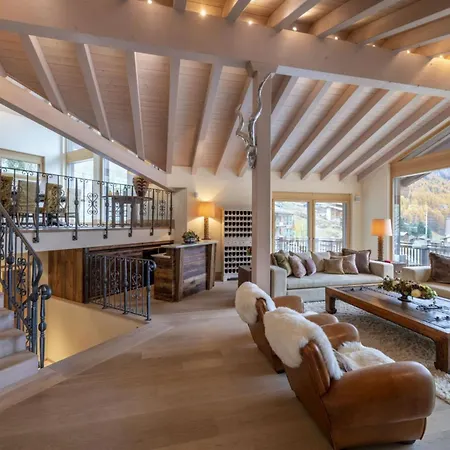 Chalet Gateway Skiing Paradise Luxe Apartment